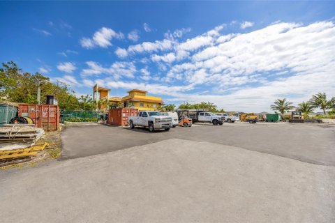 Immobilier commercial à vendre à Kendall, Floride № 1985449 - photo 4