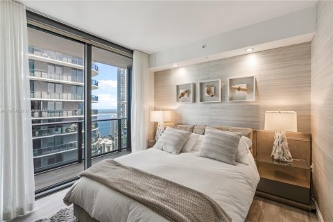 Condominio en alquiler en Miami, Florida, 3 dormitorios, 119.84 m2 № 1928995 - foto 13