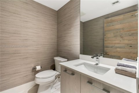 Condominio en alquiler en Miami, Florida, 3 dormitorios, 119.84 m2 № 1928995 - foto 20