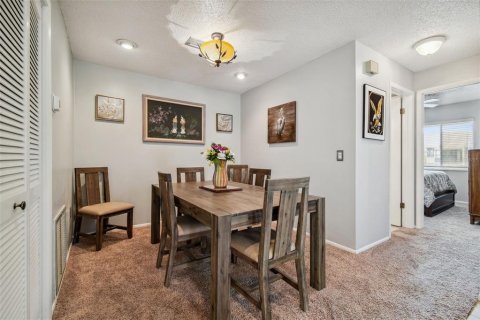 Condo in New Port Richey, Florida, 2 bedrooms  № 1424601 - photo 23