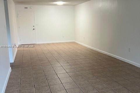 Condo in North Miami, Florida, 2 bedrooms  № 1978051 - photo 18