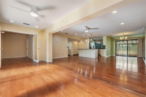 Copropriété à vendre à Tampa, Floride: 3 chambres, 134.62 m2 № 1911764 - photo 8