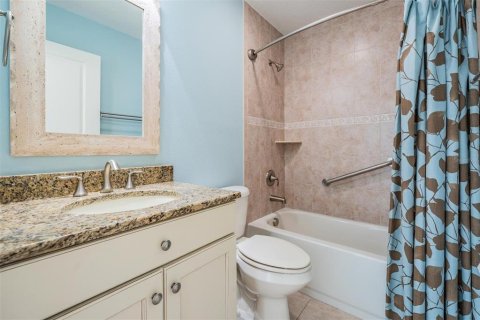 Copropriété à vendre à Tampa, Floride: 3 chambres, 134.62 m2 № 1911764 - photo 16