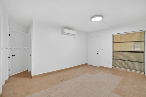 Appartement à louer à Coral Gables, Floride: 2 chambres, 76.18 m2 № 2043187 - photo 5
