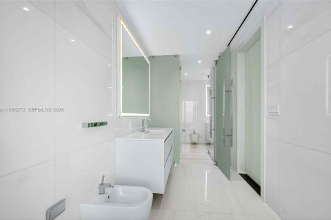 Купить кондоминиум в Майами, Флорида 4 спальни, 313.55м2, № 2049141 - фото 28