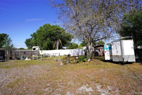 House in Punta Gorda, Florida 4 bedrooms, 110.74 sq.m. № 2102773 - photo 28