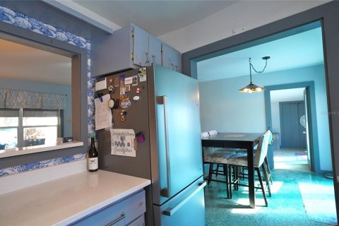 House in Punta Gorda, Florida 4 bedrooms, 110.74 sq.m. № 2102773 - photo 19