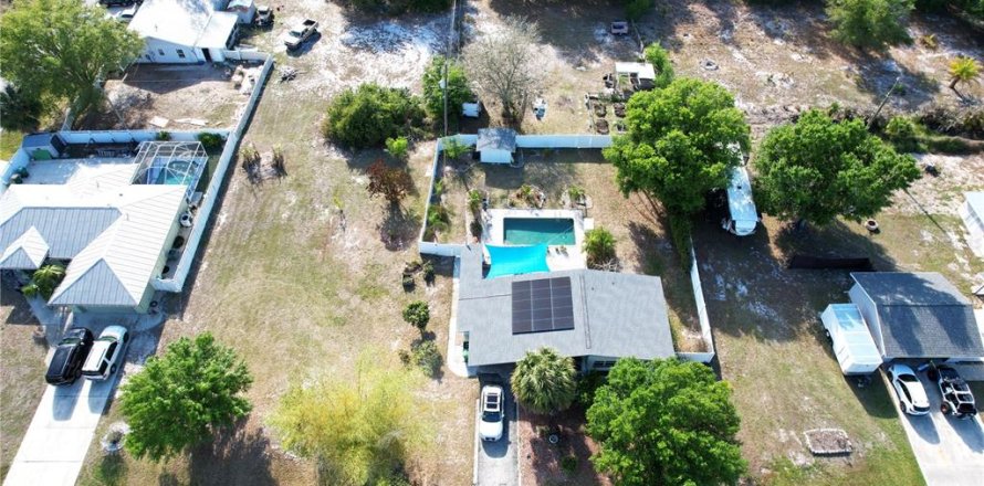 House in Punta Gorda, Florida 4 bedrooms, 110.74 sq.m. № 2102773