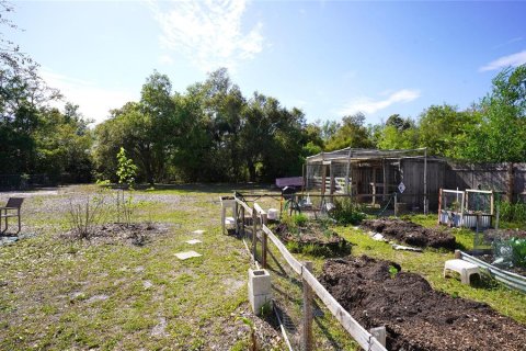 House in Punta Gorda, Florida 4 bedrooms, 110.74 sq.m. № 2102773 - photo 26