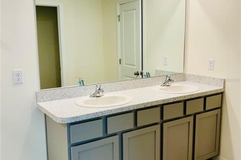 House in Dade City, Florida 4 bedrooms, 207.92 sq.m. № 2277960 - photo 20