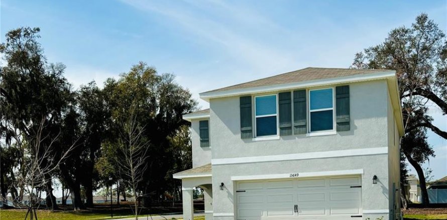 House in Dade City, Florida 4 bedrooms, 207.92 sq.m. № 2277960