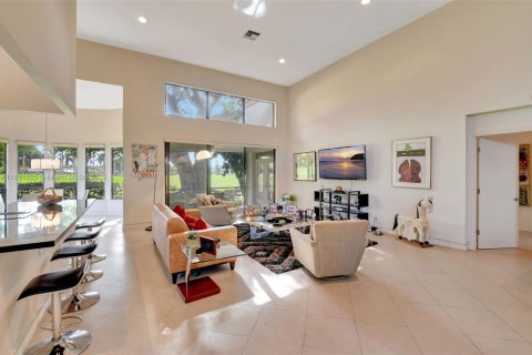 House in Boca Raton, Florida 2 bedrooms, 211.63 sq.m. № 1758932 - photo 4