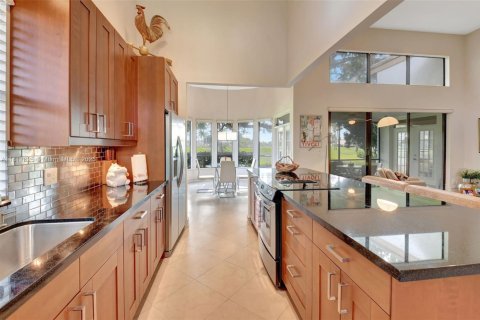 House in Boca Raton, Florida 2 bedrooms, 211.63 sq.m. № 1758932 - photo 7