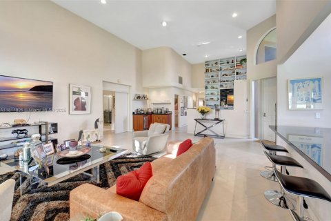 House in Boca Raton, Florida 2 bedrooms, 211.63 sq.m. № 1758932 - photo 10