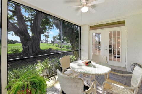 House in Boca Raton, Florida 2 bedrooms, 211.63 sq.m. № 1758932 - photo 25
