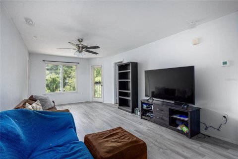 Copropriété à vendre à Gainesville, Floride: 4 chambres, 109.35 m2 № 1906051 - photo 7