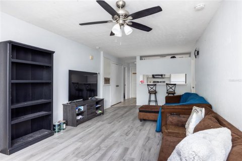 Copropriété à vendre à Gainesville, Floride: 4 chambres, 109.35 m2 № 1906051 - photo 9