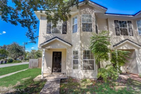 Duplex in Jacksonville, Florida 3 bedrooms, 123.19 sq.m. № 801644 - photo 1