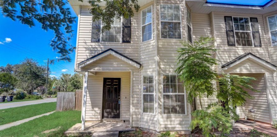 Duplex in Jacksonville, Florida 3 bedrooms, 123.19 sq.m. № 801644