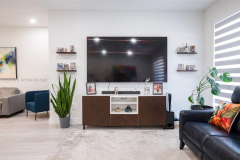 Townhouse in Miami, Florida 3 bedrooms, 179.21 sq.m. № 2073949 - photo 9