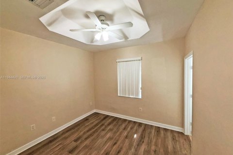 Купить таунхаус в Хомстед, Флорида 3 спальни, 123.1м2, № 2152823 - фото 19