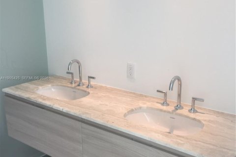 Copropriété à vendre à Miami, Floride: 2 chambres, 84.73 m2 № 2061709 - photo 16