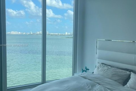 Condo à Miami, Floride, 2 chambres  № 2061709