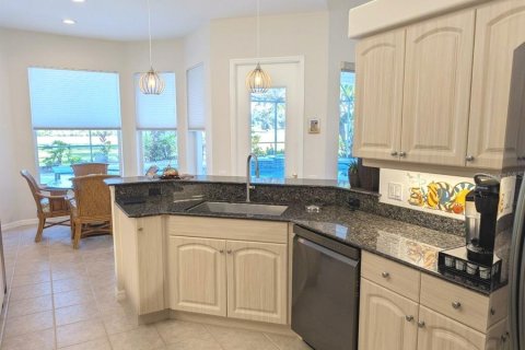 Villa ou maison à vendre à Nokomis, Floride: 3 chambres, 241.17 m2 № 2428750 - photo 6