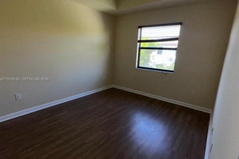 Снять в аренду таунхаус в Хайалиа, Флорида 4 спальни, 172.98м2, № 2024431 - фото 16