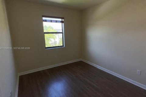 Снять в аренду таунхаус в Хайалиа, Флорида 4 спальни, 172.98м2, № 2024431 - фото 17