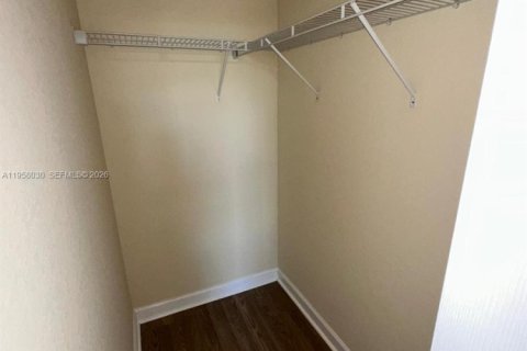 Снять в аренду таунхаус в Хайалиа, Флорида 4 спальни, 172.98м2, № 2024431 - фото 26