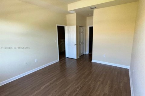 Снять в аренду таунхаус в Хайалиа, Флорида 4 спальни, 172.98м2, № 2024431 - фото 20