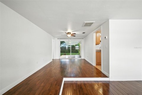 Casa en venta en Hudson, Florida, 2 dormitorios, 151.8 m2 № 1911857 - foto 7