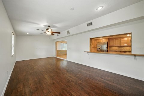 Casa en venta en Hudson, Florida, 2 dormitorios, 151.8 m2 № 1911857 - foto 15
