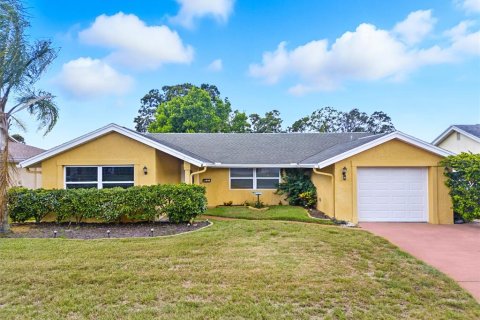 Casa en venta en Hudson, Florida, 2 dormitorios, 151.8 m2 № 1911857 - foto 1