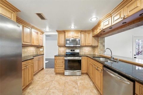 Casa en venta en Hudson, Florida, 2 dormitorios, 151.8 m2 № 1911857 - foto 9