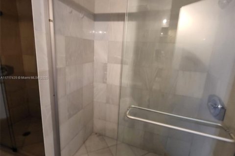 Copropriété à vendre à Miami Beach, Floride: 2 chambres, 84.91 m2 № 1985057 - photo 8