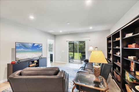 House in Port Charlotte, Florida 3 bedrooms, 140.75 sq.m. № 1904286 - photo 5