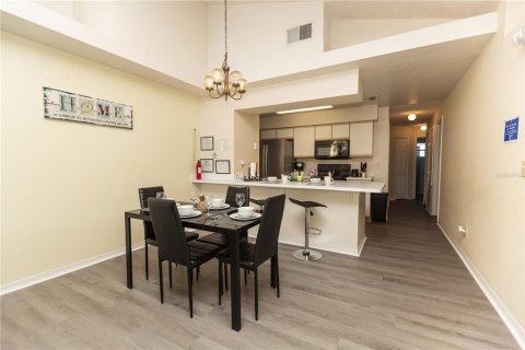 Condo in Kissimmee, Florida, 3 bedrooms  № 1915315 - photo 7
