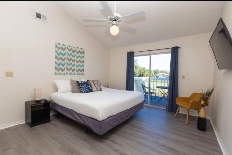 Condo in Kissimmee, Florida, 3 bedrooms  № 1915315 - photo 2