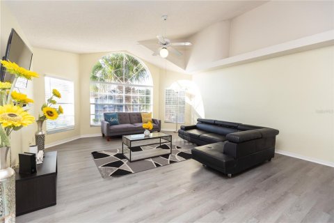 Condo in Kissimmee, Florida, 3 bedrooms  № 1915315 - photo 5