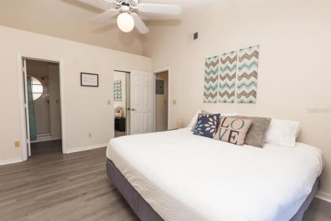Condo in Kissimmee, Florida, 3 bedrooms  № 1915315 - photo 3