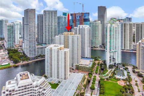Copropriété à louer à Miami, Floride: 3 chambres, 138.24 m2 № 1966442 - photo 7