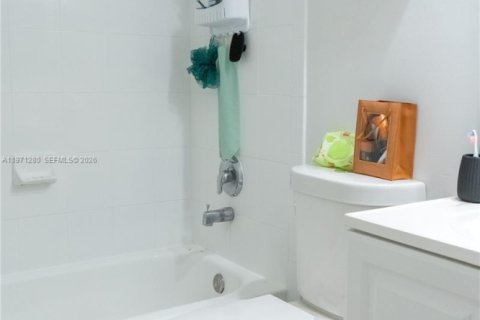 Adosado en venta en Homestead, Florida, 3 dormitorios, 123.1 m2 № 2032123 - foto 26