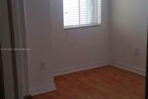 Купить таунхаус в Хомстед, Флорида 3 спальни, 123.1м2, № 2032123 - фото 12