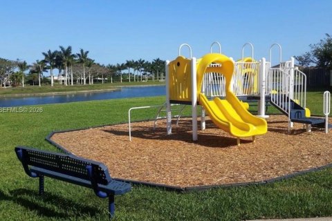 Купить таунхаус в Хомстед, Флорида 3 спальни, 123.1м2, № 2032123 - фото 3