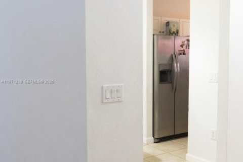 Adosado en venta en Homestead, Florida, 3 dormitorios, 123.1 m2 № 2032123 - foto 17