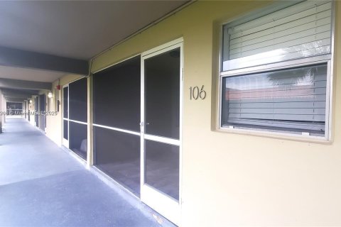 Copropriété à louer à Hallandale Beach, Floride: 1 chambre, 71.07 m2 № 1945094 - photo 9