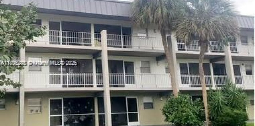 Condo à Hallandale Beach, Floride, 1 chambre  № 1945094