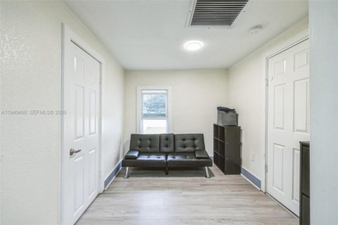 Купить виллу или дом в Майами, Флорида 2 спальни, 77.76м2, № 1998310 - фото 10